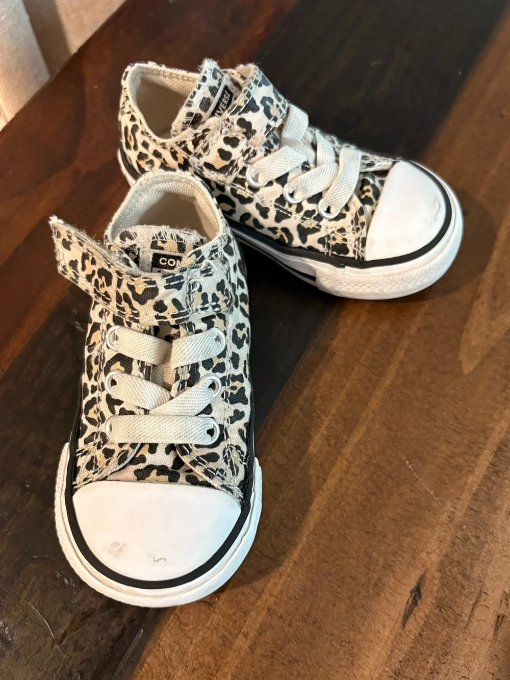 Converse leopard toddler shoes